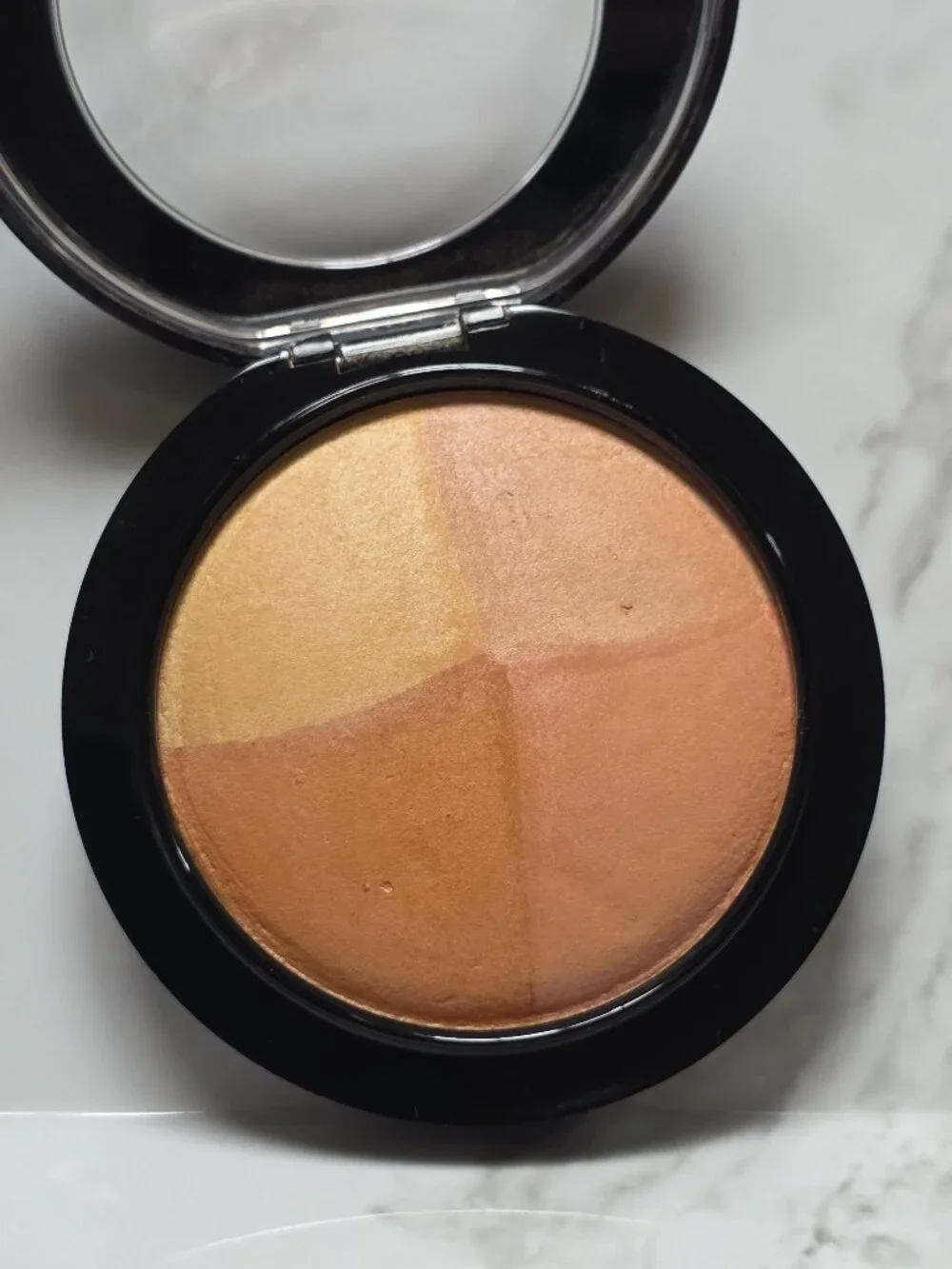 MAC Cosmetics mac faintly